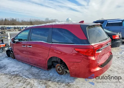 2022 Honda Odyssey Touring z USA, uszkodzony, nr VIN 5FNRL6H8XNB044219